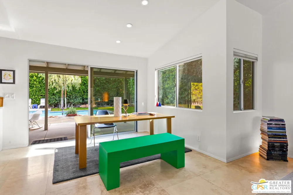 530 Calle Rolph Palm Springs, CA 92262