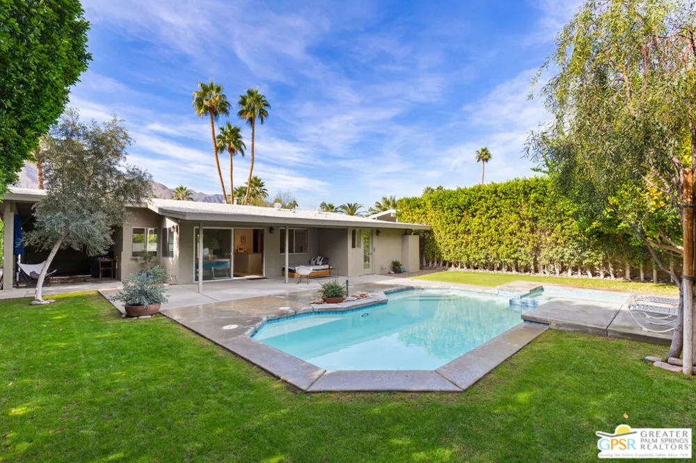 530 Calle Rolph Palm Springs, CA 92262