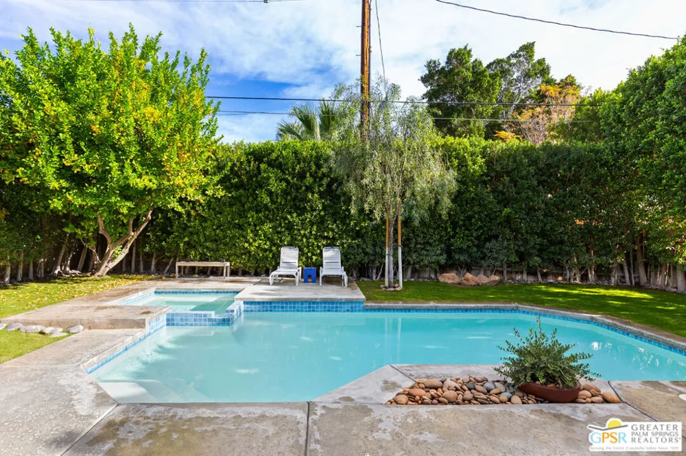 530 Calle Rolph Palm Springs, CA 92262