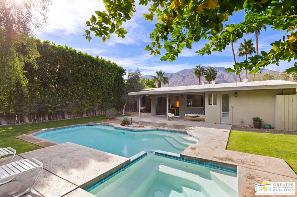 530 Calle Rolph Palm Springs, CA 92262