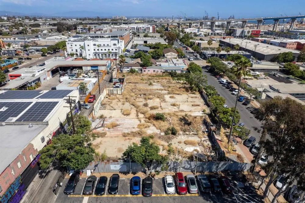 1746 Newton Avenue San Diego, CA 92113