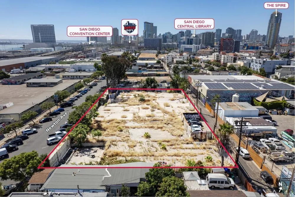1746 Newton Avenue San Diego, CA 92113