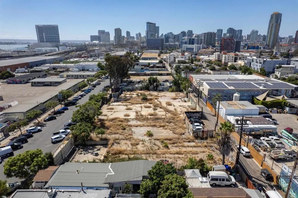 1746 Newton Avenue San Diego, CA 92113