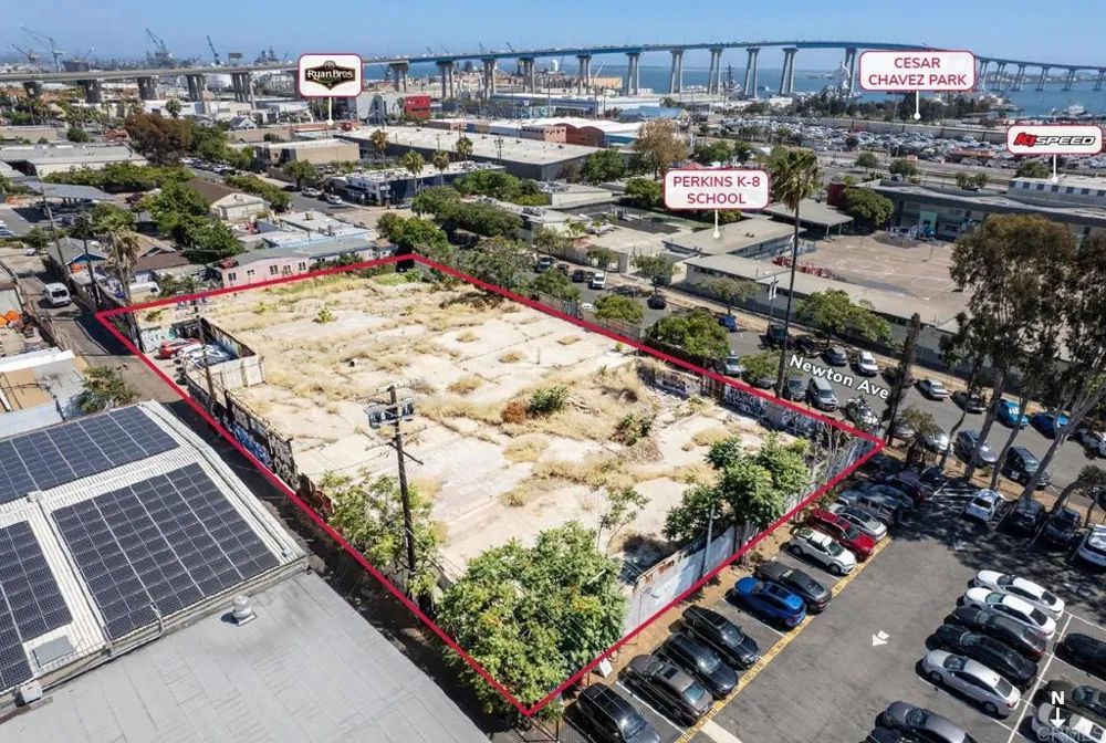 1746 Newton Avenue San Diego, CA 92113