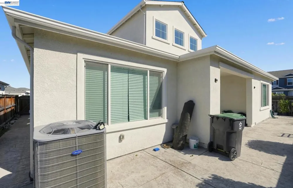 18511 Maynell Dr Lathrop, CA 95330