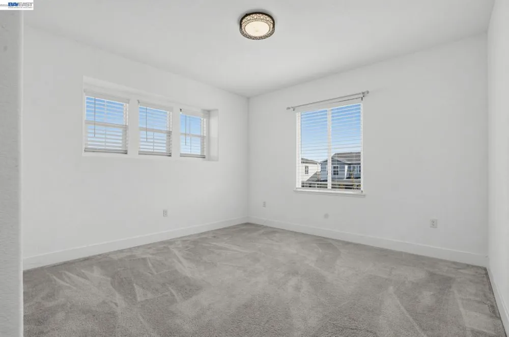 18511 Maynell Dr Lathrop, CA 95330