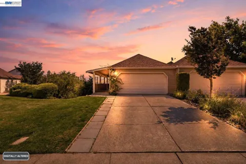 1823 Mockingbird Pl