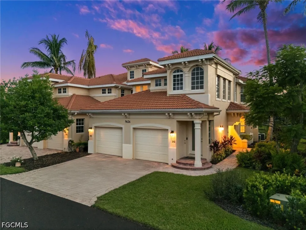 Cape Harbour Drive #102 Cape Coral, FL 33914
