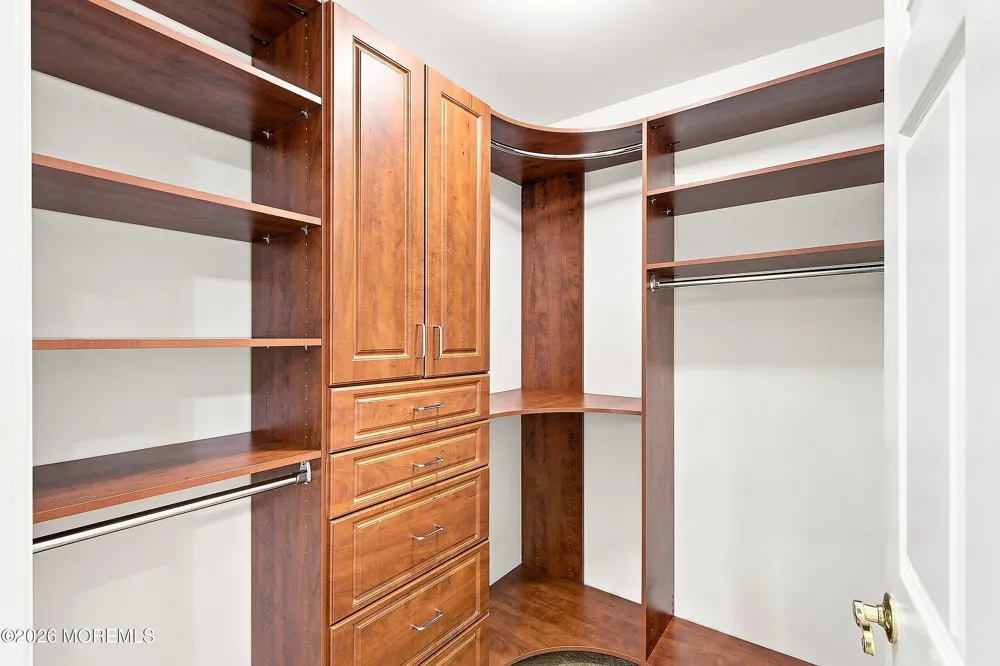 90 Banyan Boulevard Holmdel, NJ 07733