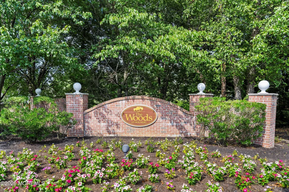 90 Banyan Boulevard Holmdel, NJ 07733