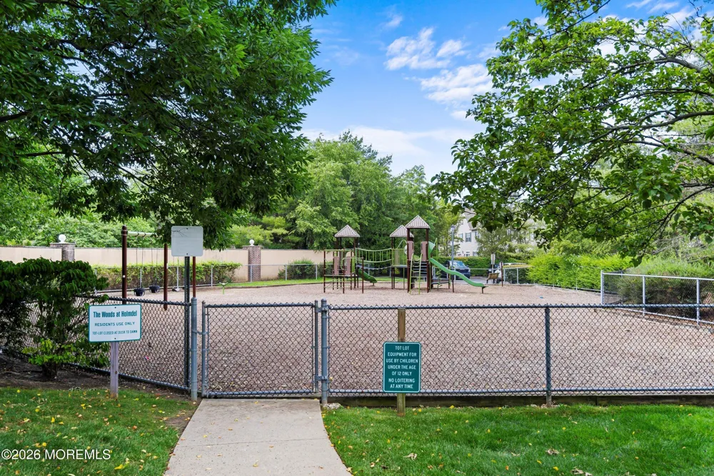 90 Banyan Boulevard Holmdel, NJ 07733