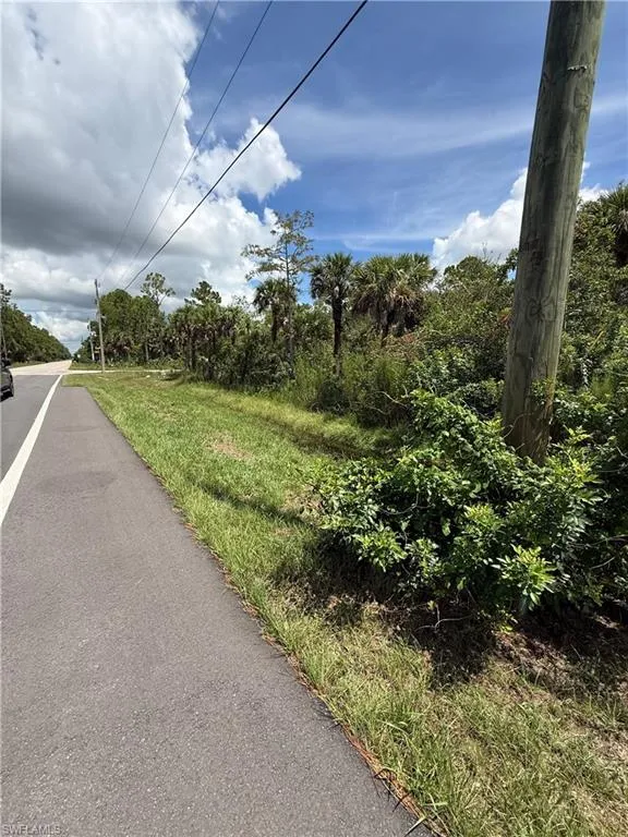 1180 16th Street NE Naples, FL 34120