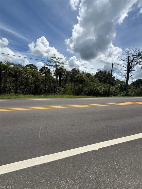 1180 16th Street NE Naples, FL 34120