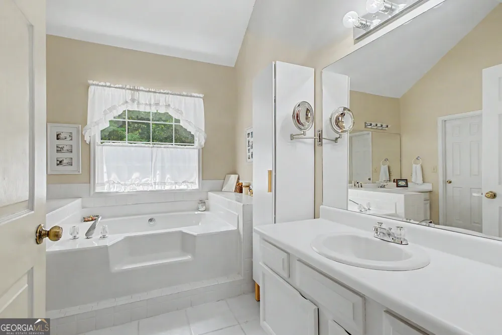 1012 Sterling Pt Peachtree City, GA 30269