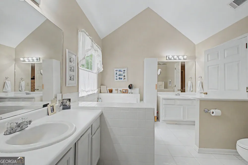 1012 Sterling Pt Peachtree City, GA 30269