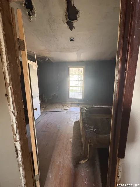 1320 Avenue B Hondo, TX 78861