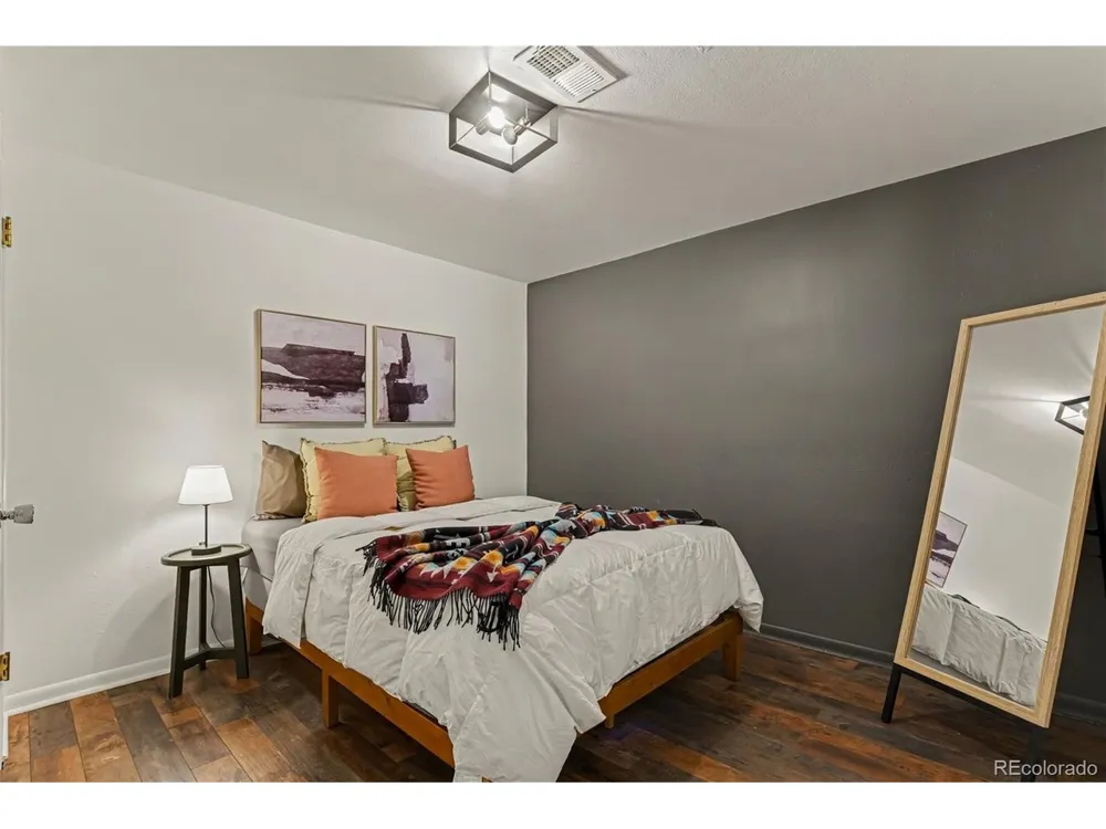 6910 Ruth Way Denver, CO 80221