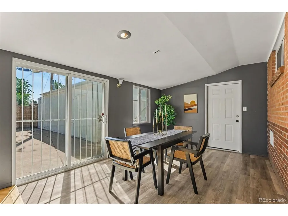 6910 Ruth Way Denver, CO 80221