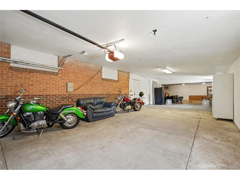 6910 Ruth Way Denver, CO 80221