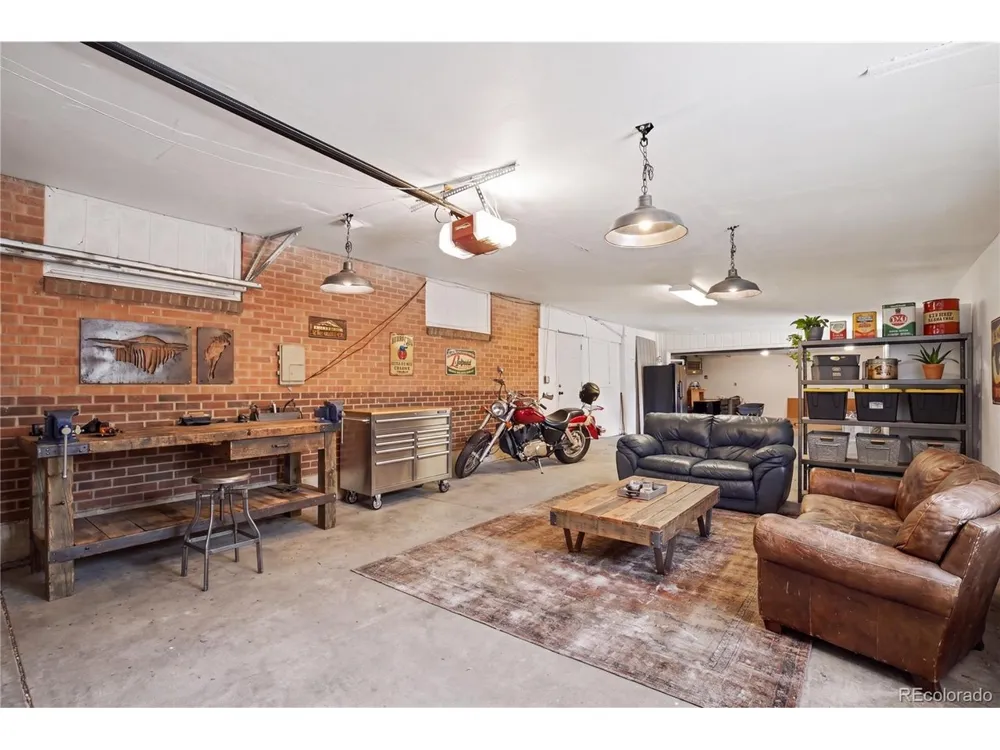 6910 Ruth Way Denver, CO 80221