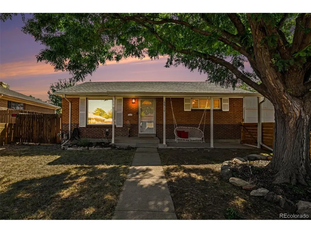 6910 Ruth Way Denver, CO 80221