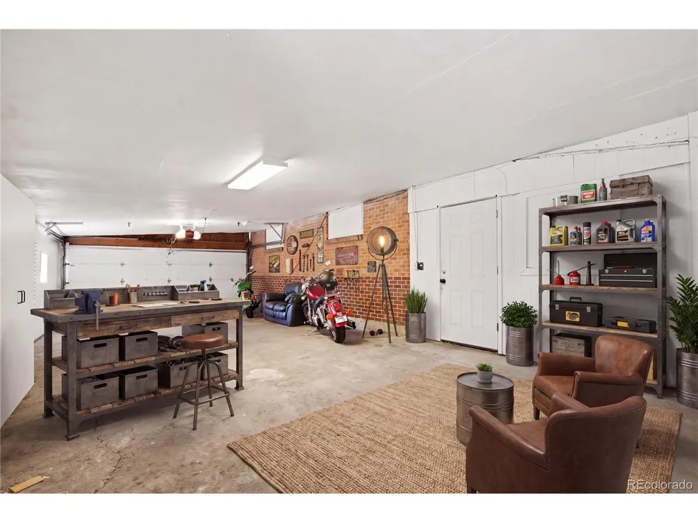6910 Ruth Way Denver, CO 80221