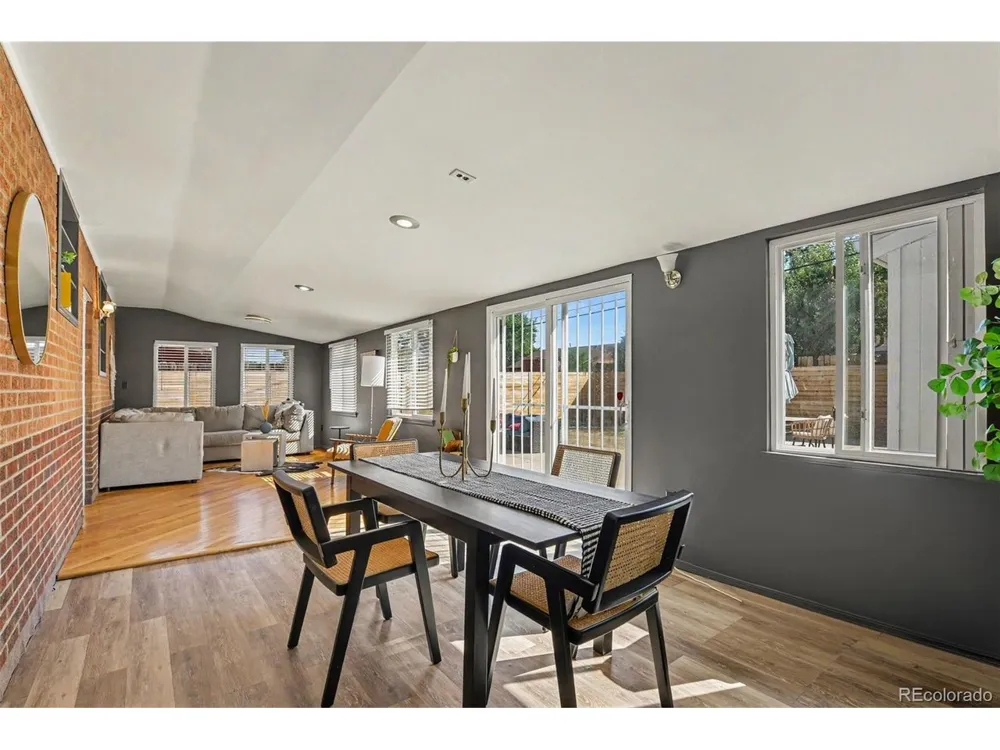 6910 Ruth Way Denver, CO 80221