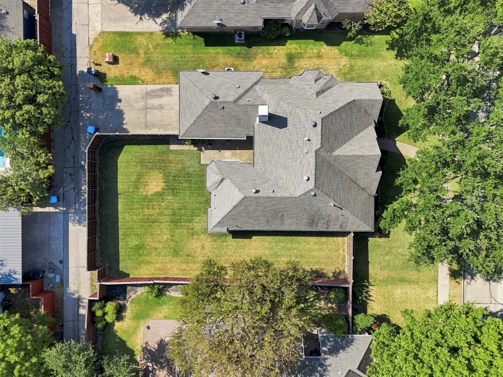 2910 Live Oak Drive Rowlett, TX 75088