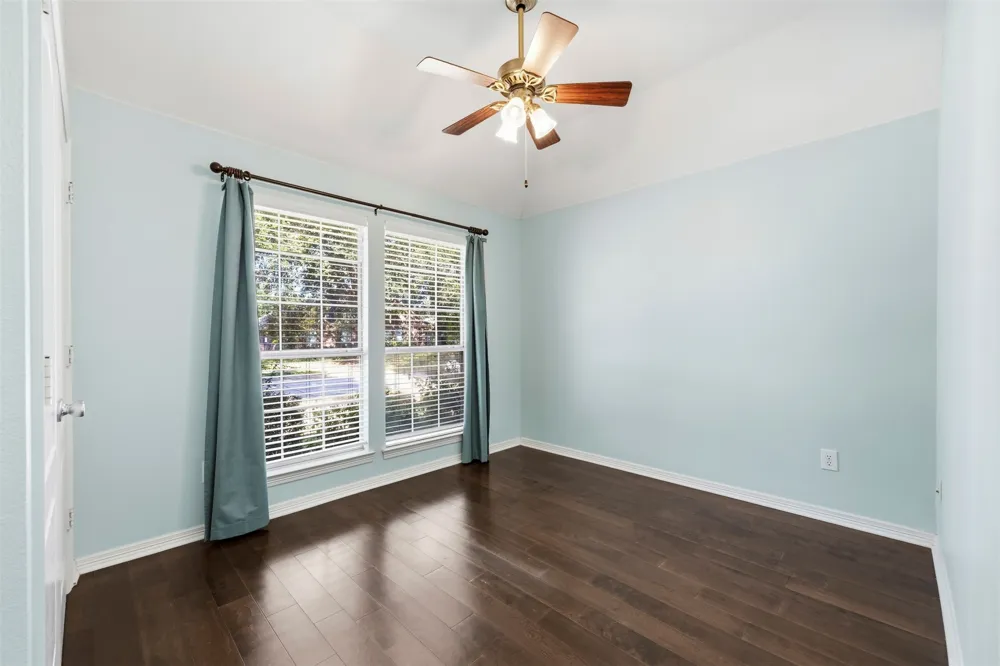 2910 Live Oak Drive Rowlett, TX 75088