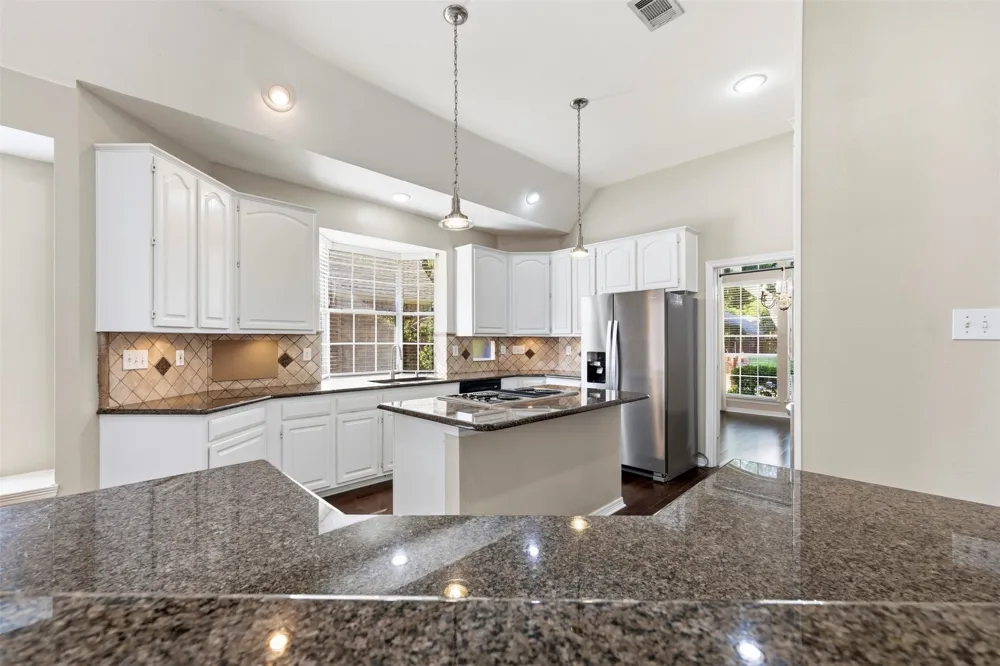 2910 Live Oak Drive Rowlett, TX 75088