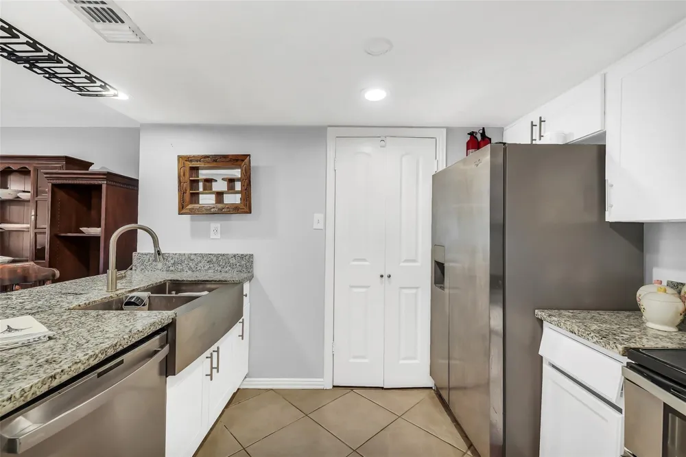 64 April Hill Conroe, TX 77356