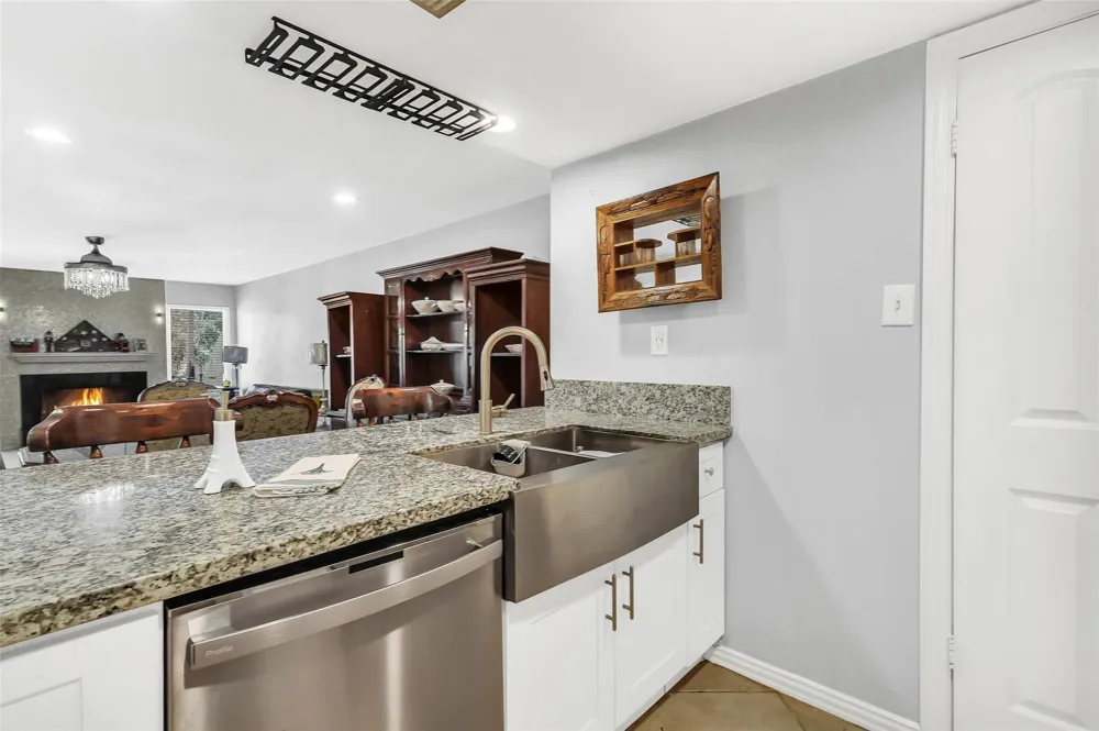 64 April Hill Conroe, TX 77356