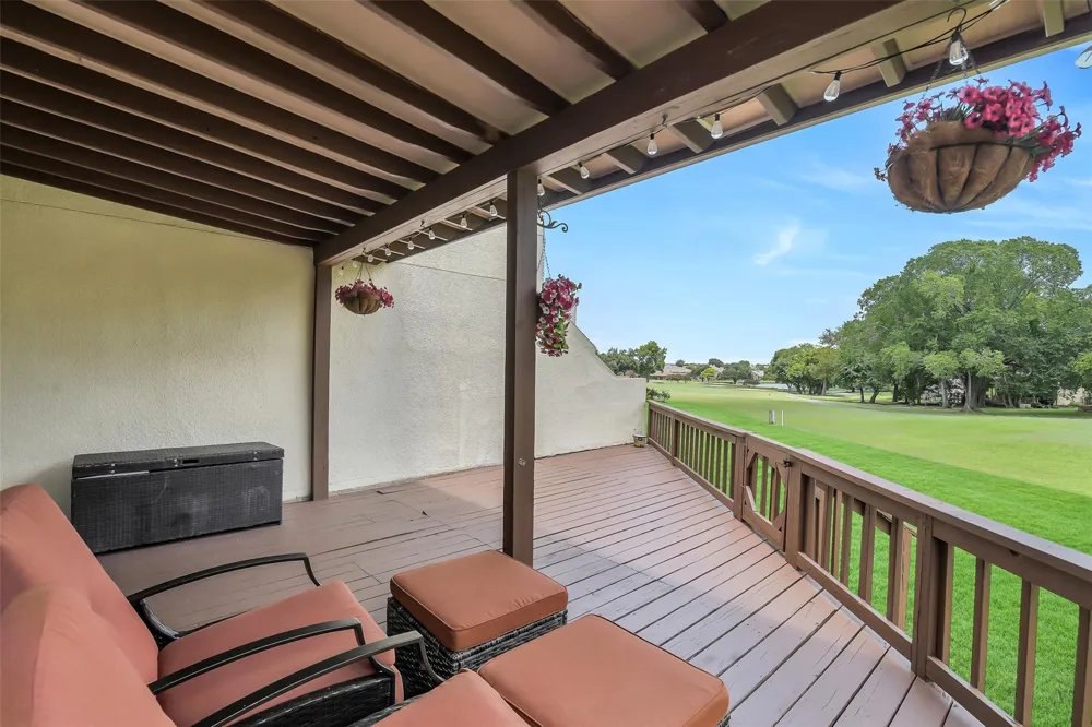 64 April Hill Conroe, TX 77356