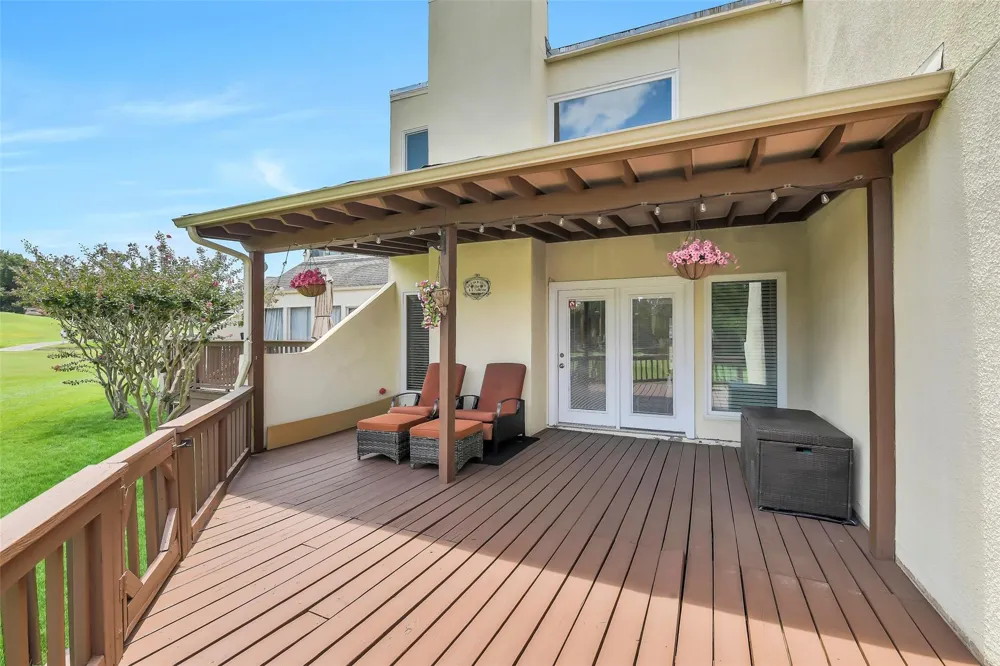 64 April Hill Conroe, TX 77356