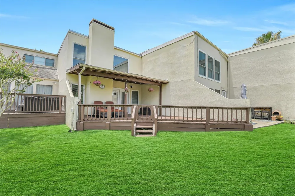 64 April Hill Conroe, TX 77356