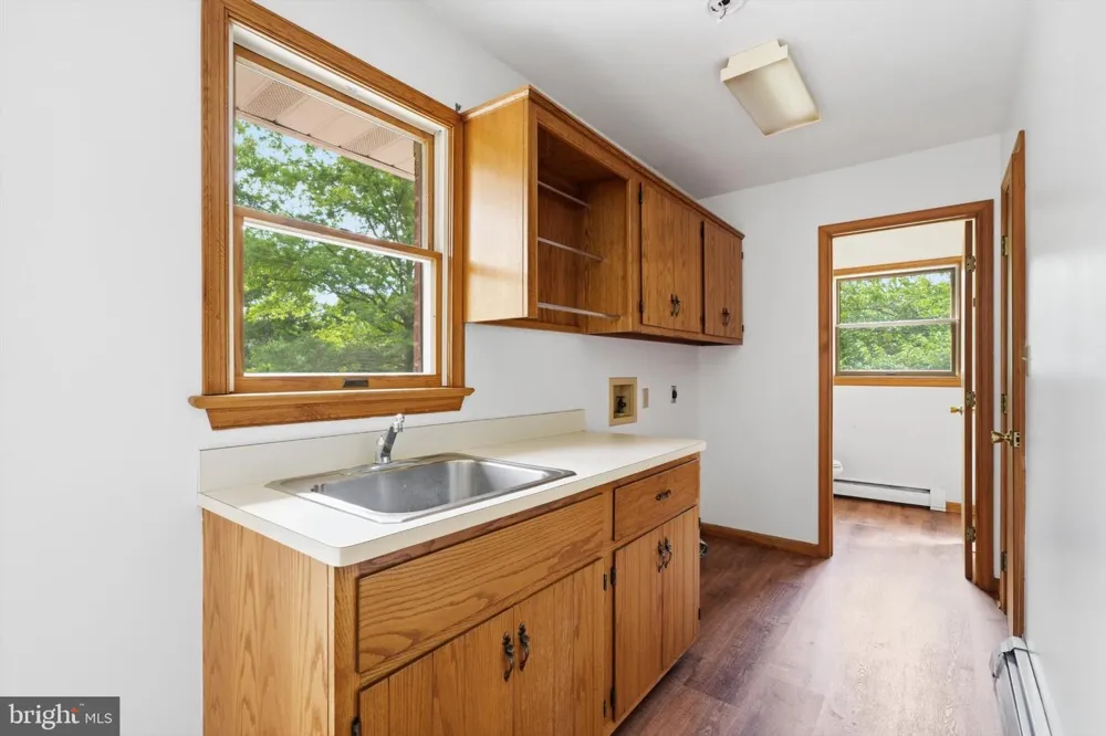 8021 ROCKY SPRINGS ROAD Frederick, MD 21702