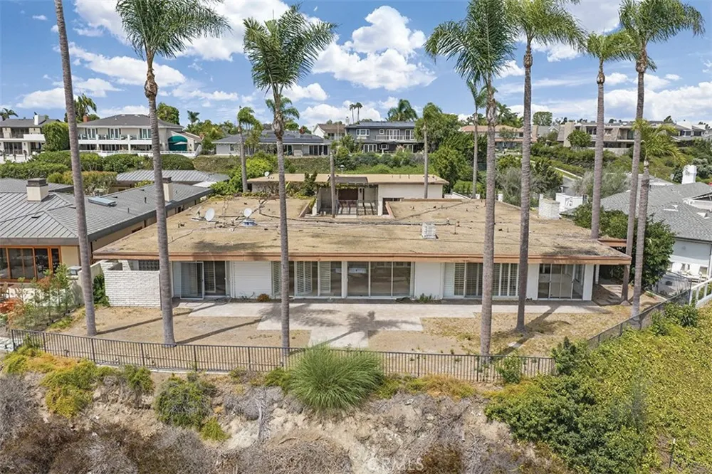 1542 Galaxy Drive Newport Beach, CA 92660