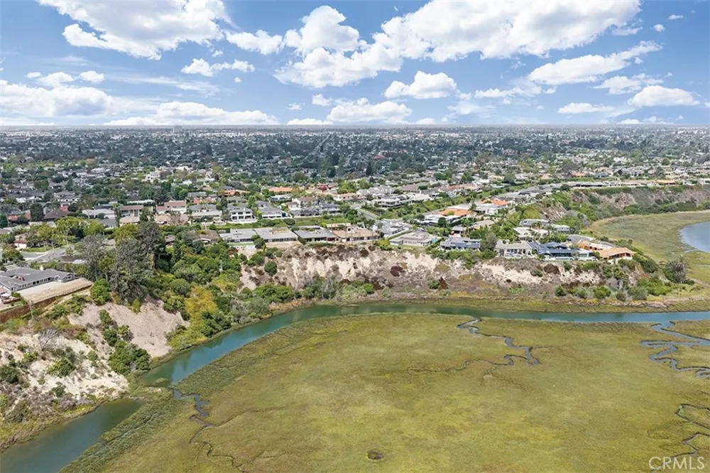 1542 Galaxy Drive Newport Beach, CA 92660