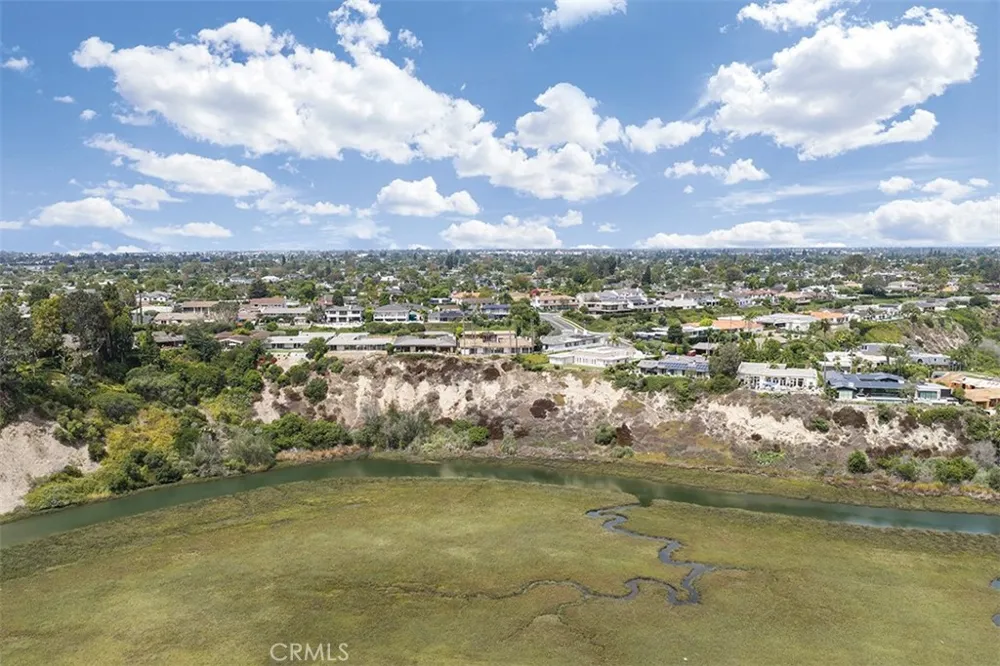 1542 Galaxy Drive Newport Beach, CA 92660