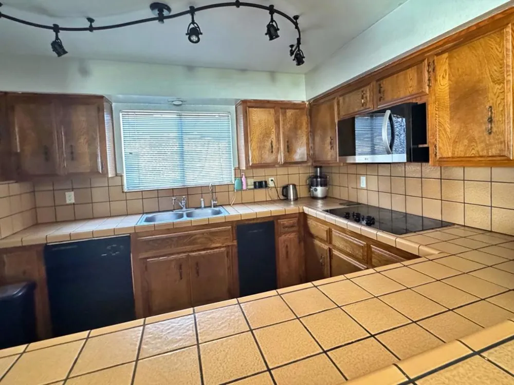 1429 Gemini Court Bakersfield, CA 93309