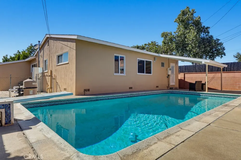 5234 Knoxville Lakewood, CA 90713