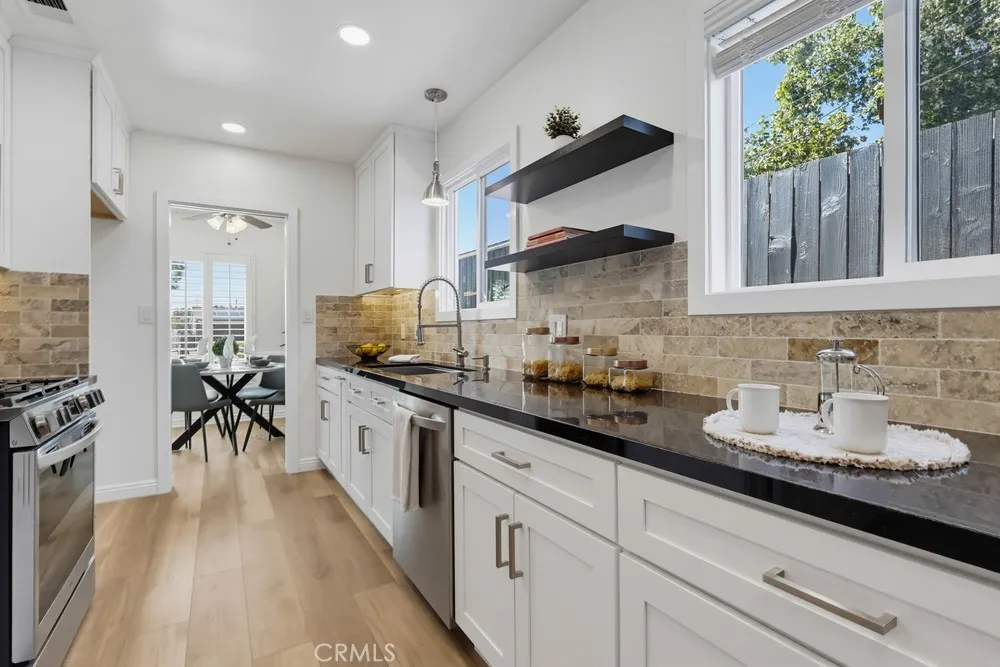 5234 Knoxville Lakewood, CA 90713