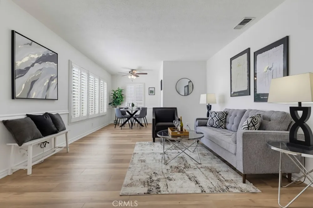 5234 Knoxville Lakewood, CA 90713