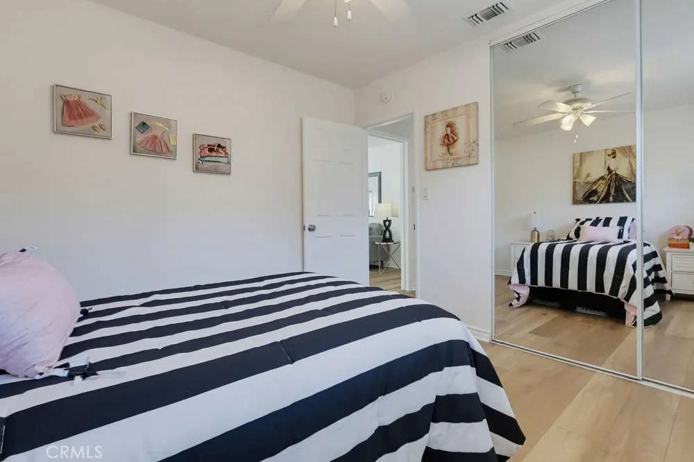 5234 Knoxville Lakewood, CA 90713