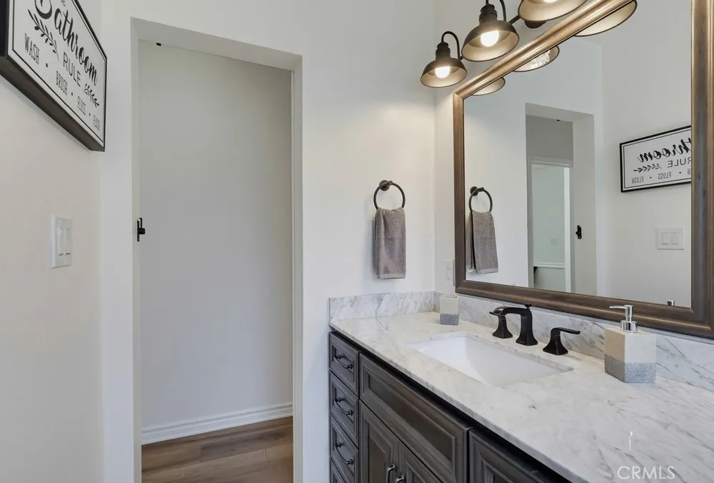 5234 Knoxville Lakewood, CA 90713