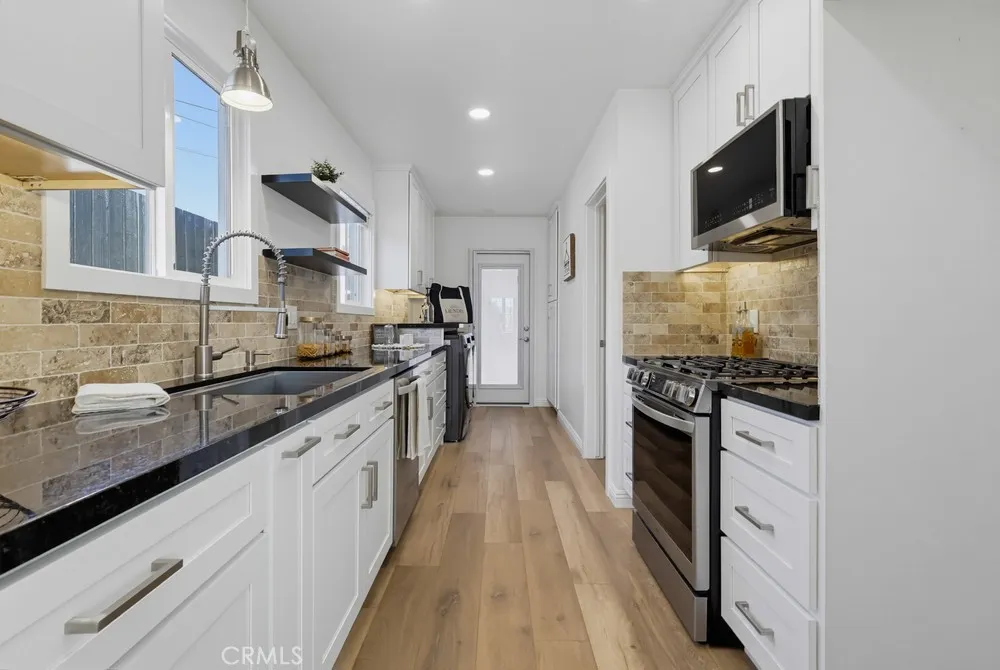 5234 Knoxville Lakewood, CA 90713
