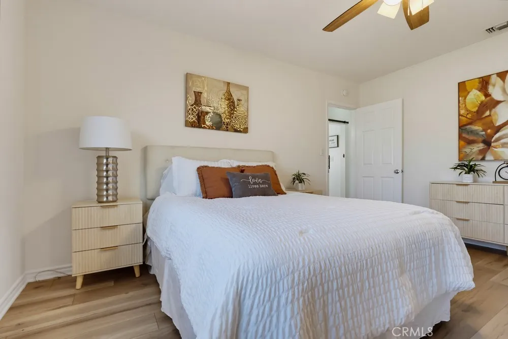 5234 Knoxville Lakewood, CA 90713