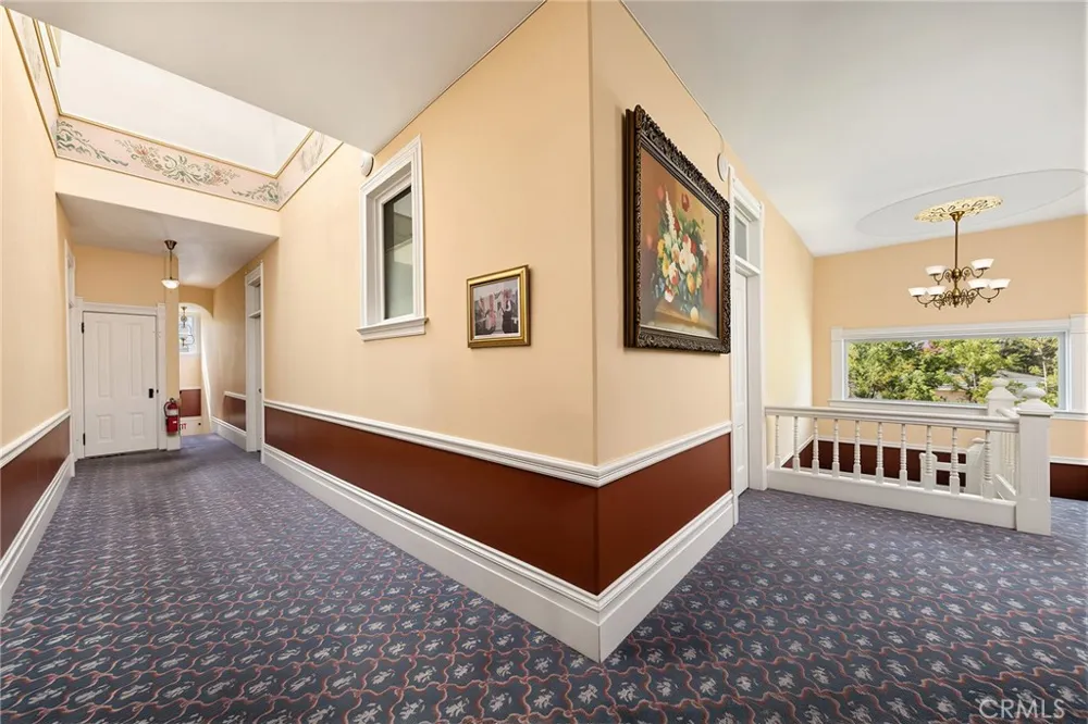 225 Lima Sierra Madre, CA 91024