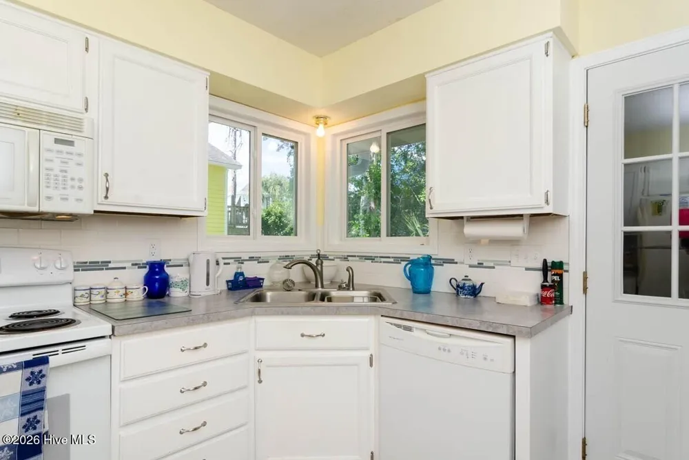 901 Seafarer Drive Carolina Beach, NC 28428
