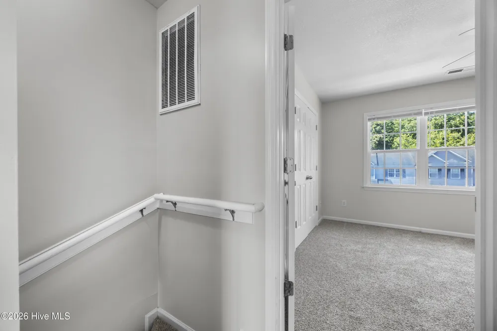 27 E Doris Avenue Jacksonville, NC 28540